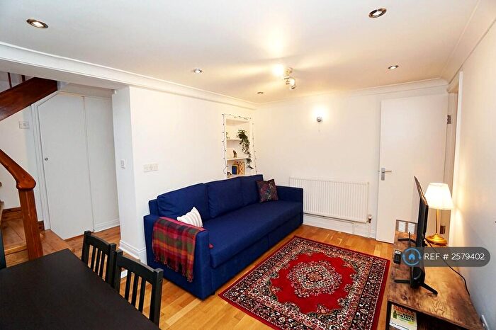 2 Bedroom Flat To Rent In Essex Road, London, N1
