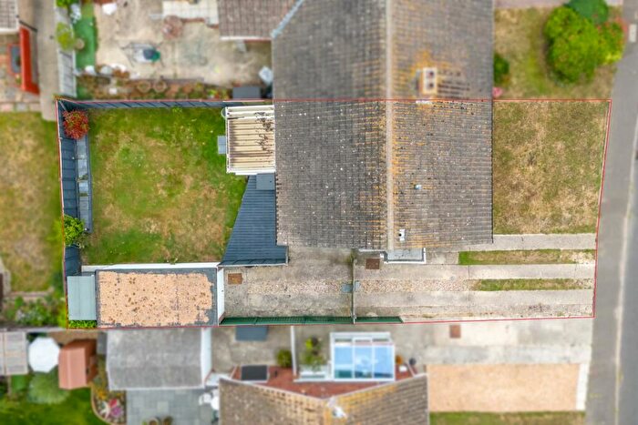 2 Bedroom Semi-Detached Bungalow For Sale In Abbottsbury, Pagham, Bognor Regis, PO21