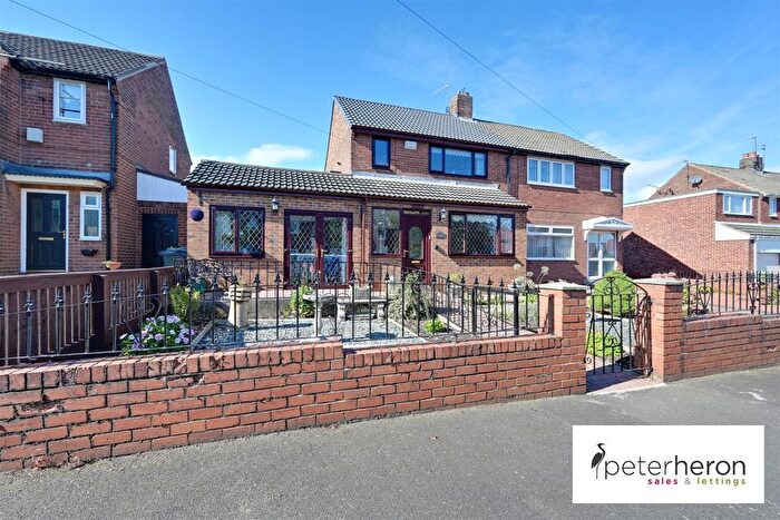 3 Bedroom Semi-Detached House For Sale In Crossways, Silksworth, Sunderland, SR3
