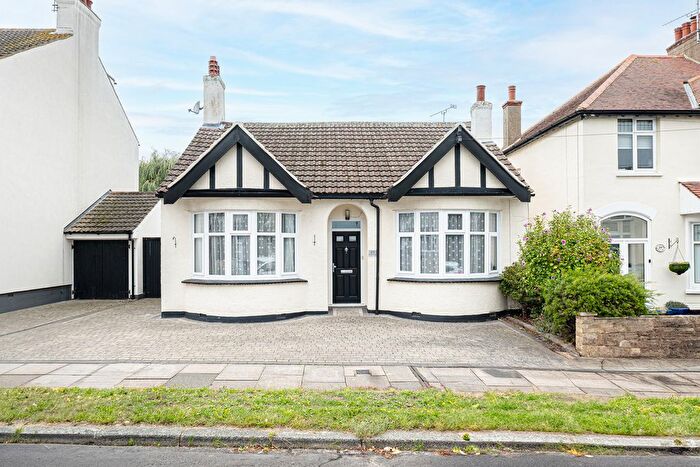 3 Bedroom Detached Bungalow For Sale In Birchwood Drive, Leigh-On-Sea, SS9