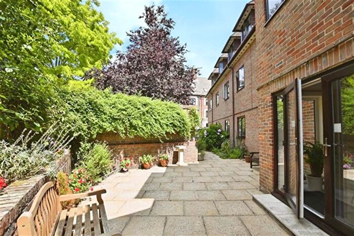 1 Bedroom Retirement Property To Rent In Russell Court, Petersfield Road, GU29