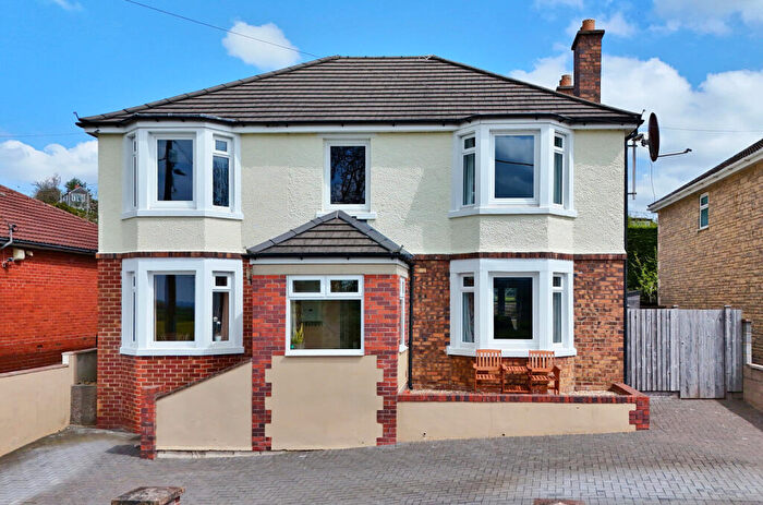 5 Bedroom Detached House For Sale In Bristol Road, Radstock, BA3