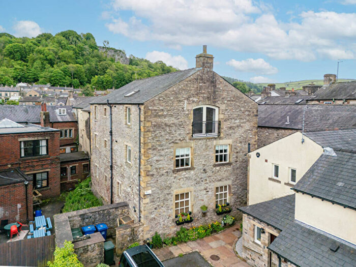 2 Bedroom Apartment For Sale In Dawsons Court, Settle, North Yorkshire, BD24