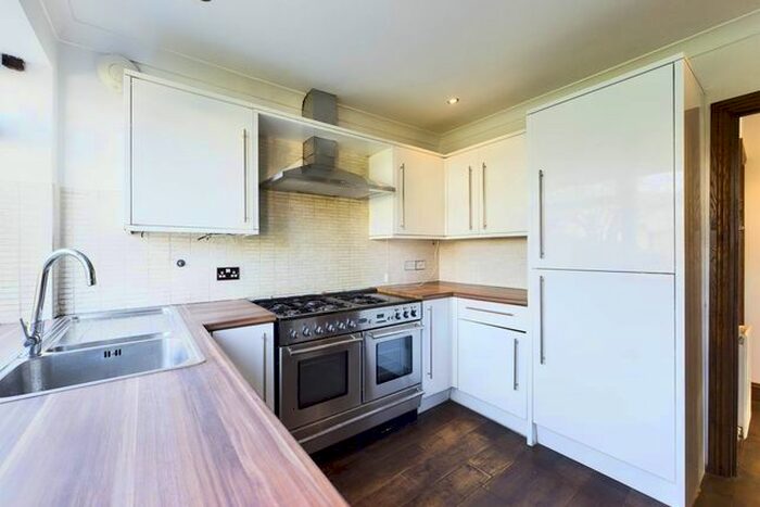 3 Bedroom Property To Rent In Pickford Lane, Bexleyheath, Kent, DA7