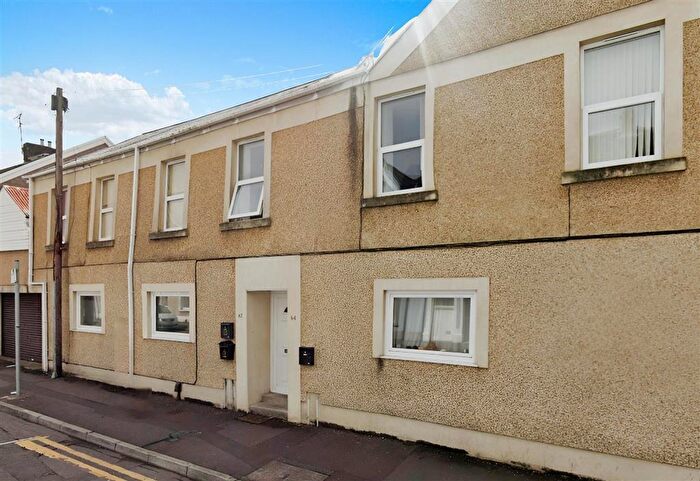 1 Bedroom Apartment To Rent In Oxford Street, Swansea, SA1