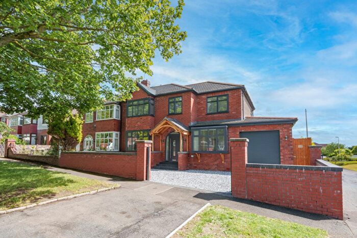 5 Bedroom Semi-Detached House For Sale In Tennyson Road, Widnes, WA8