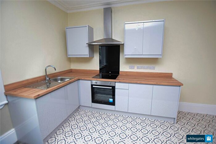 1 Bedroom Apartment To Rent In Cross Flatts Avenue, Leeds, West Yorkshire, LS11