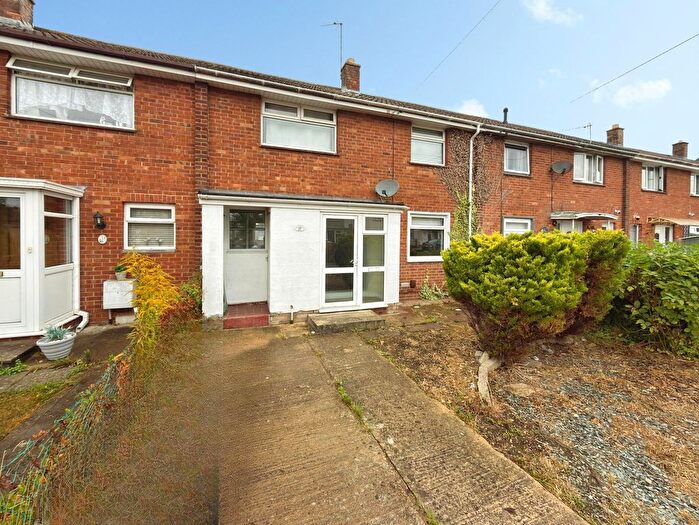 3 Bedroom Terraced House To Rent In Pewsham Road, Swindon, SN2