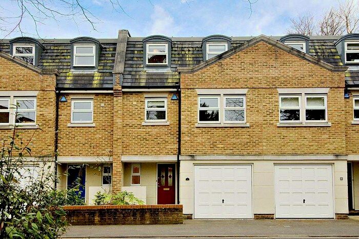 4 Bedroom Town House To Rent In Century Row, Middle Way, Summertown, OX2