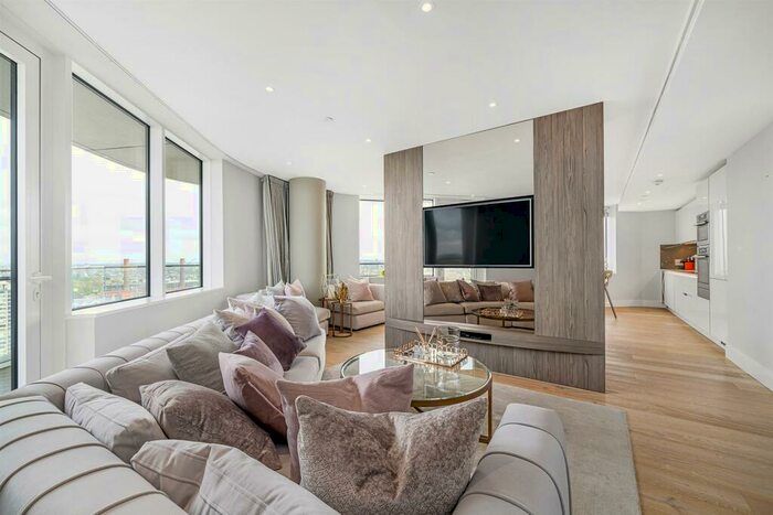 2 Bedroom Flat To Rent In Lombard Road, Battersea, SW11