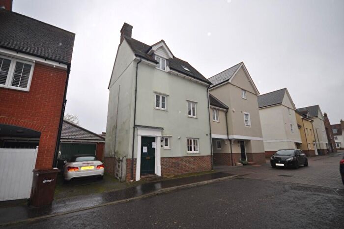 2 Bedroom Link Detached House For Sale In Wharton Drive, Chelmsford, Essex, CM1