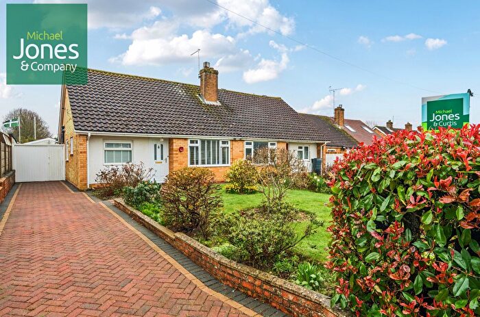 3 Bedroom Bungalow For Sale In Cuckfield Crescent, Worthing, West Sussex, BN13