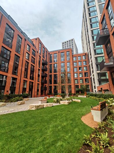 2 Bedroom Apartment To Rent In Aviator Drive, London, NW2