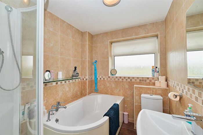 2 Bedroom Terraced House For Sale In Cliff Close, Seaford, BN25