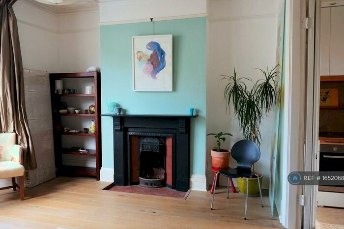 1 Bedroom Flat To Rent In London, London, N19