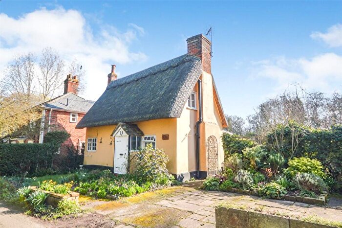 2 Bedroom Detached House For Sale In Water Lane, Shalford, Braintree, Essex, CM7