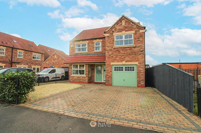 4 Bedroom Detached House For Sale In Greens Road, Dunsville, Doncaster, DN7