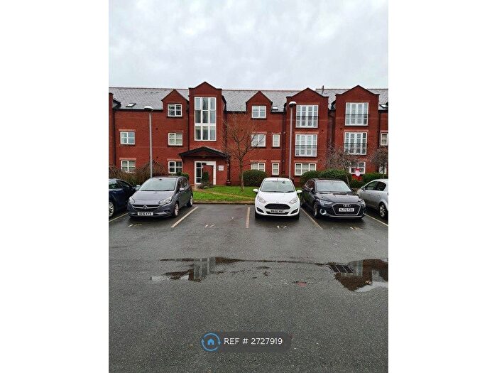 2 Bedroom Flat To Rent In Peel House, Seaforth, L21