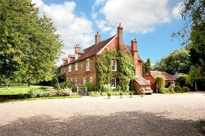6 Bedroom Detached House For Sale In Scarletts Lane, Kiln Green, Reading, Berkshire, RG10