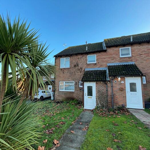 3 Bedroom Terraced House For Sale In George Close, Marlow, Buckinghamshire, SL7