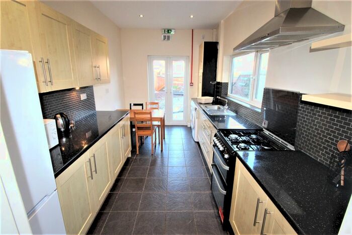 5 Bedroom Terraced House To Rent In Bolingbroke Road, Coventry, CV3