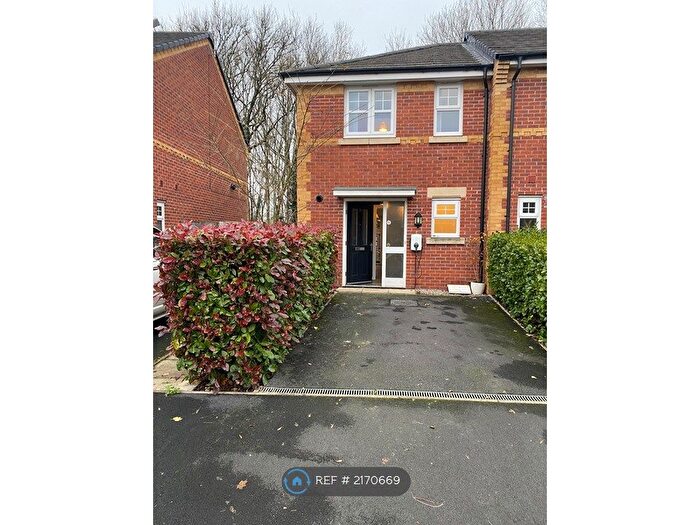 2 Bedroom Terraced House To Rent In Hemlock Way, Manchester, M9
