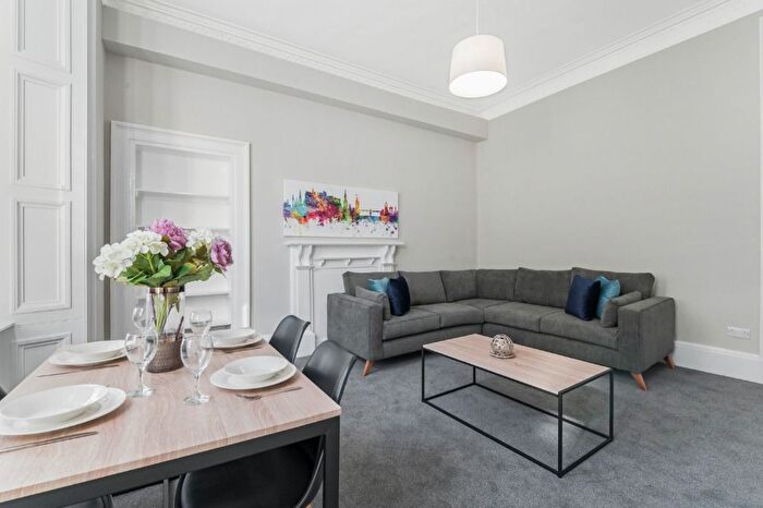 3 Bedroom Flat To Rent In Leamington Place, Bruntsfield, Edinburgh, EH10