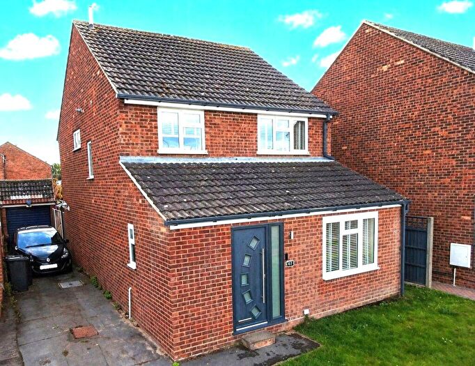 4 Bedroom Detached House For Sale In Bidwell Hill, Houghton Regis, Dunstable, Bedfordshire, LU5