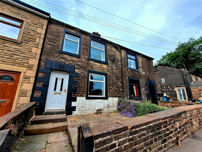 3 Bedroom Semi-Detached House To Rent In Oldham Road, Springhead, Saddleworth, Oldham, OL4