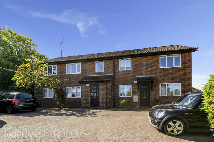 2 Bedroom Flat To Rent In Furze Hill, Redhill, RH1