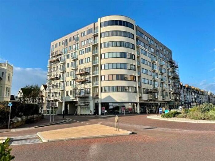 2 Bedroom Flat For Sale In Sackville Road, Bexhill-On-Sea, TN39