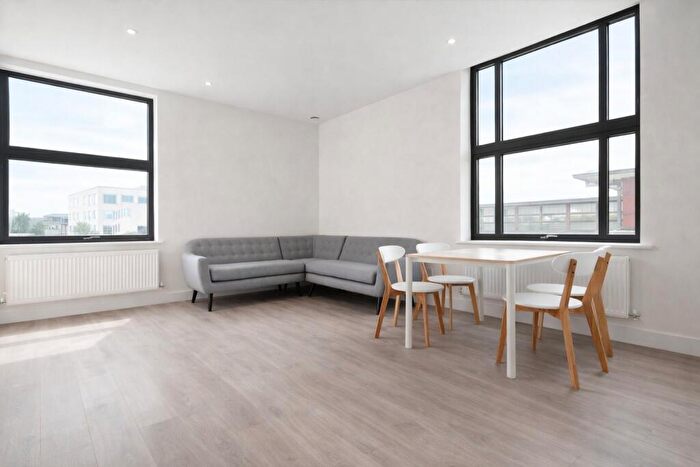 1 Bedroom Flat To Rent In Cambridge House, Mayes Road, Haringay, N22