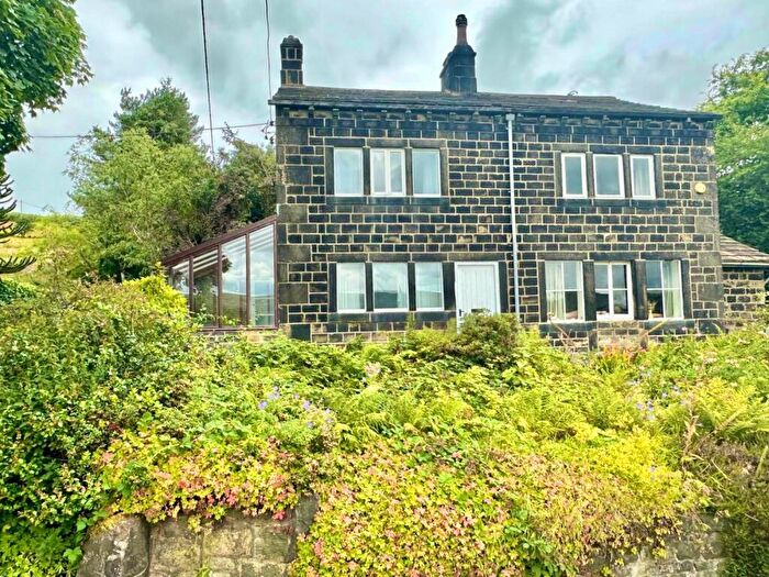 2 Bedroom Semi-Detached House For Sale In Pickover Gate, Butts Lane, Todmorden, OL14