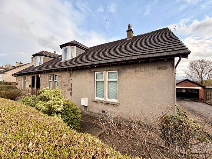 4 Bedroom Semi-Detached Villa For Sale In South Commonhead Avenue, Airdrie, ML6