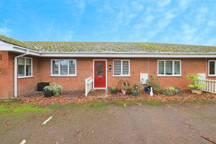 2 Bedroom Terraced Bungalow For Sale In Granary Court, Shenstone, Kidderminster, DY10