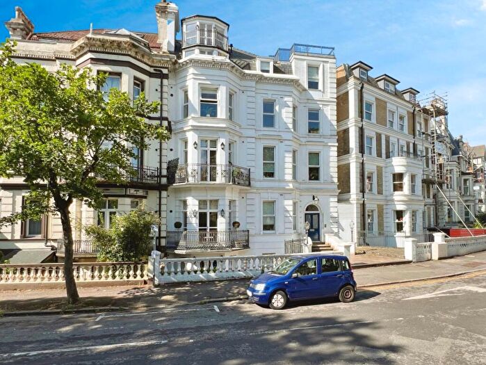 2 Bedroom Flat For Sale In Trinity Crescent, Folkestone Kent, CT20