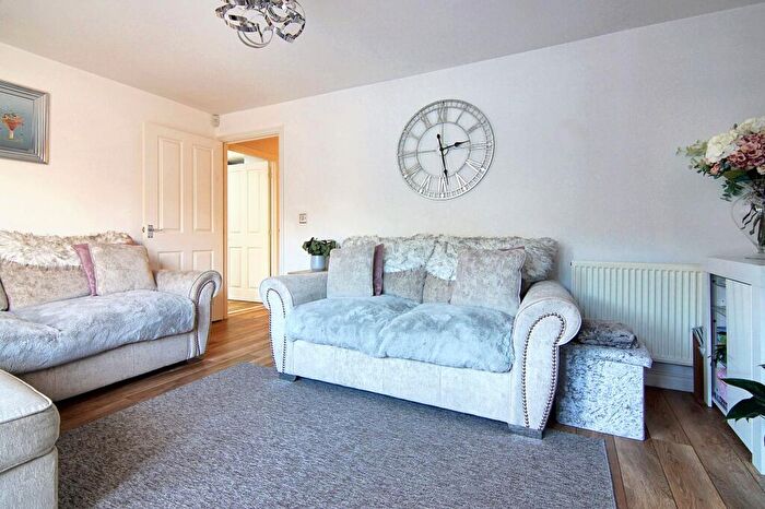 4 Bedroom Detached House For Sale In Lyons Drive, Coventry, CV5
