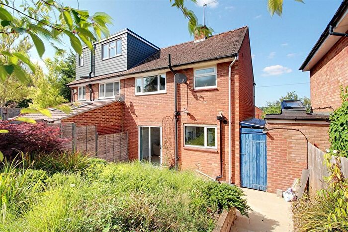 2 Bedroom Property For Sale In Verney Close, Berkhamsted, HP4