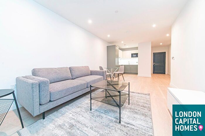 1 Bedroom Flat To Rent In Chapman House, Filmworks Walk, London, W5