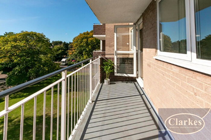 2 Bedroom Apartment For Sale In Bourne Pines, - Christchurch Road, Bournemouth, BH1