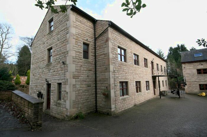 2 Bedroom Flat To Rent In Woodleigh Hall Mews, Knott Lane, Rawdon, Leeds LS19