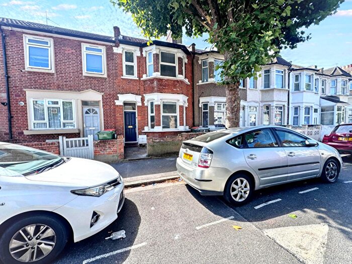4 Bedroom Property To Rent In Poulett Road, East Ham, E6