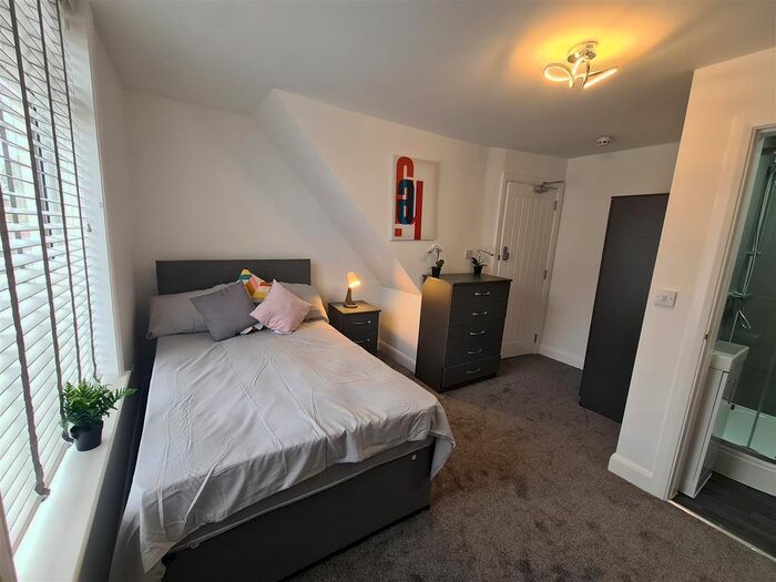 1 Bedroom Property To Rent In Worcester Road, Bromsgrove, B61