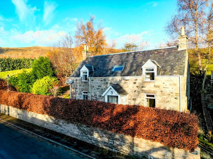 3 Bedroom Detached House For Sale In Laggan, Newtonmore, PH20