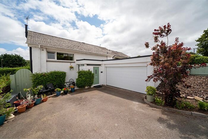 4 Bedroom Detached House For Sale In The Old Malthouse, Dinas Powys, The Vale Of Glamorgan., CF64