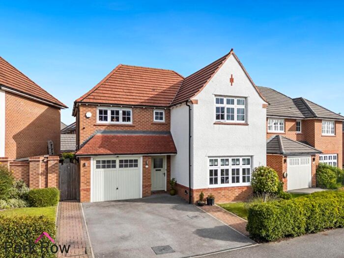 4 Bedroom Detached House For Sale In Bramley Park Avenue, Sherburn In Elmet, Leeds, LS25
