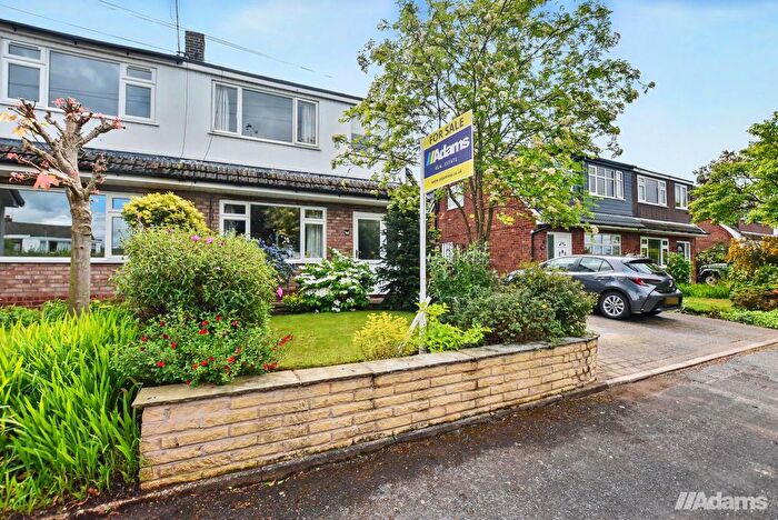 3 Bedroom Semi-Detached House For Sale In Lindfield Close, Moore, WA4