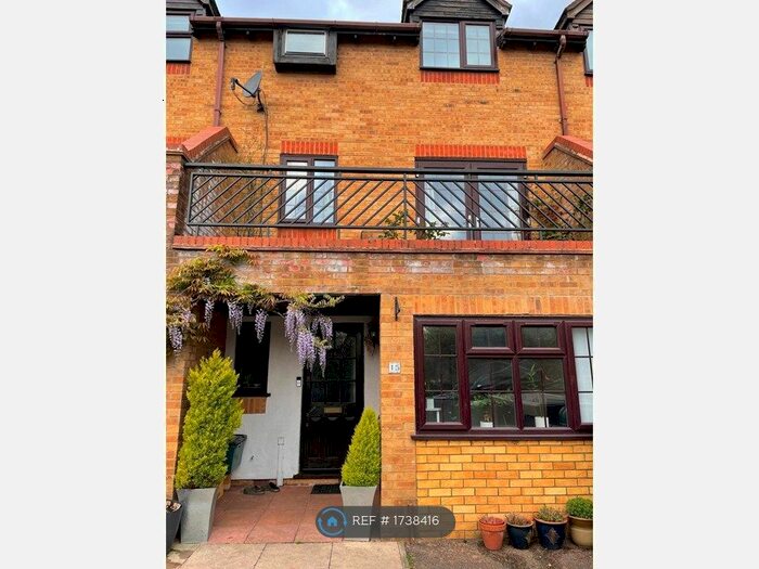 3 Bedroom Terraced House To Rent In Flitcroft Lea, High Wycombe, HP13