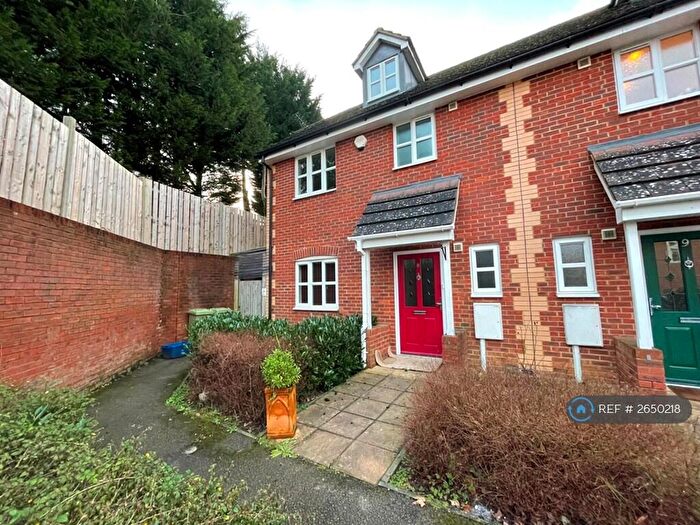 4 Bedroom Semi-Detached House To Rent In Walden Croft, Simpson, Milton Keynes, MK6
