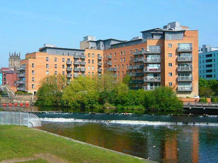 2 Bedroom Apartment To Rent In Merchants Quay, Leeds, LS9